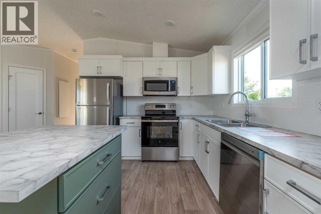 5308 57 Street Property Photo 16