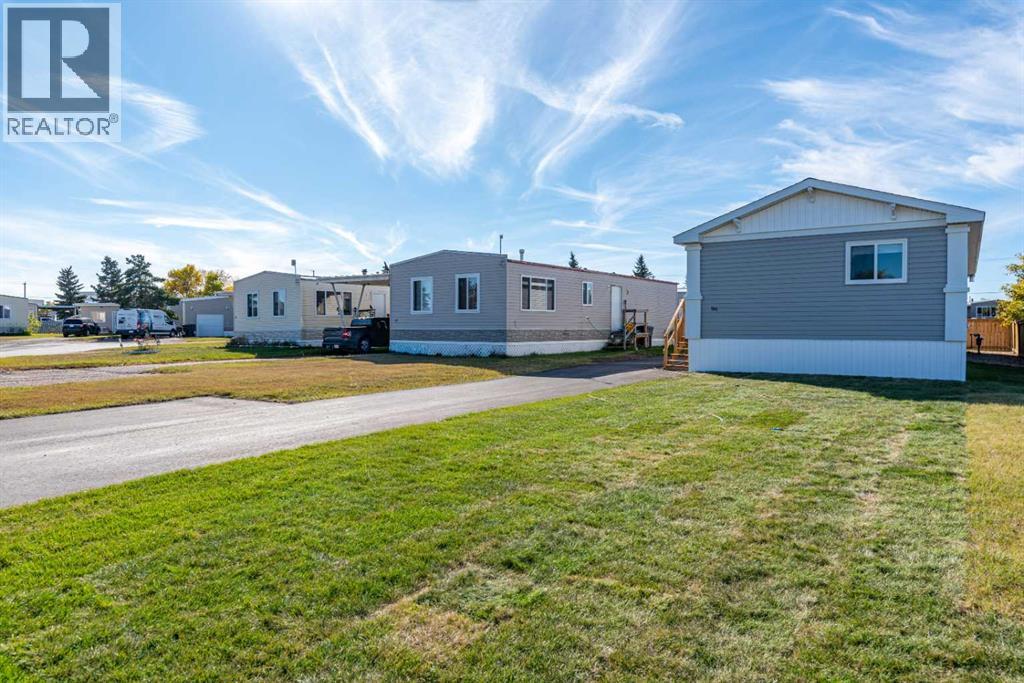 5308 57 Street Property Photo 32