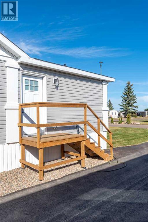 5308 57 Street Property Photo 37