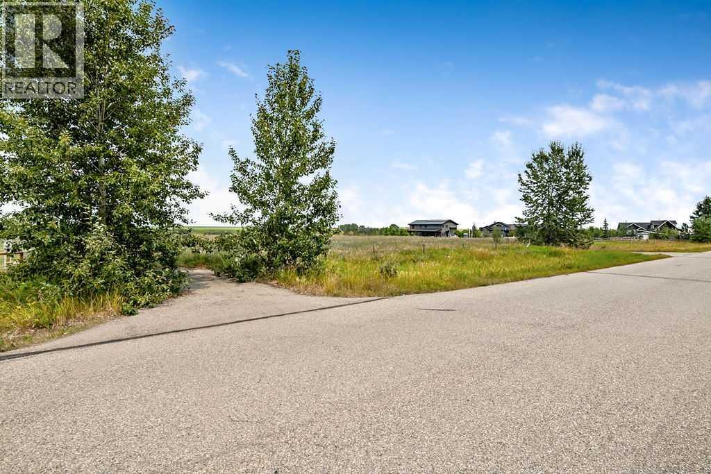 121028 272 Avenue E Property Photo 24