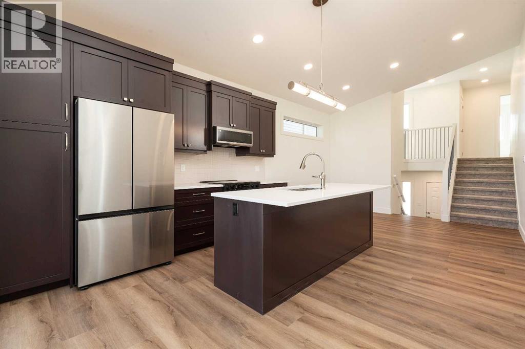 561 Malahat Green W Property Photo 7
