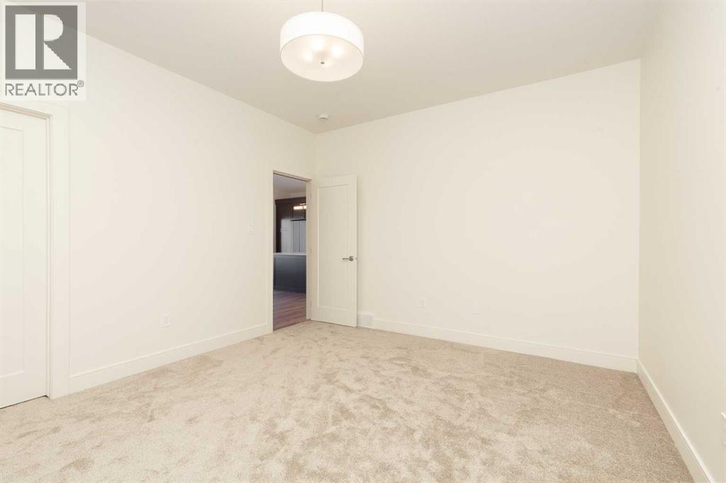561 Malahat Green W Property Photo 14