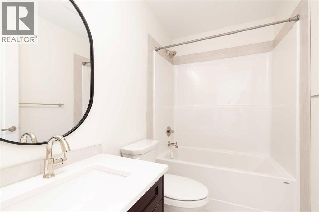 561 Malahat Green W Property Photo 19