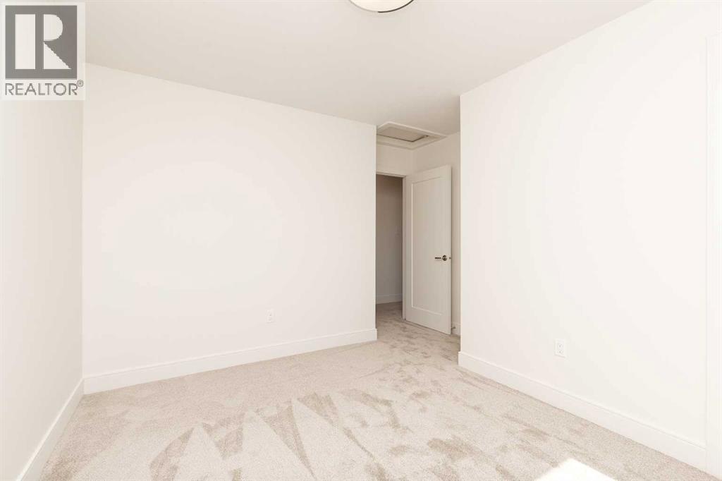 561 Malahat Green W Property Photo 21