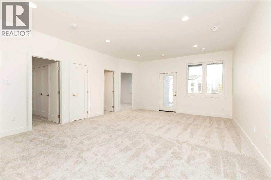 561 Malahat Green W Property Photo 22