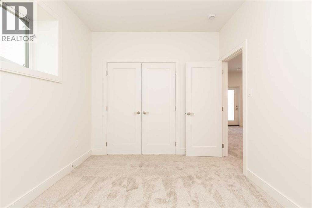 561 Malahat Green W Property Photo 28