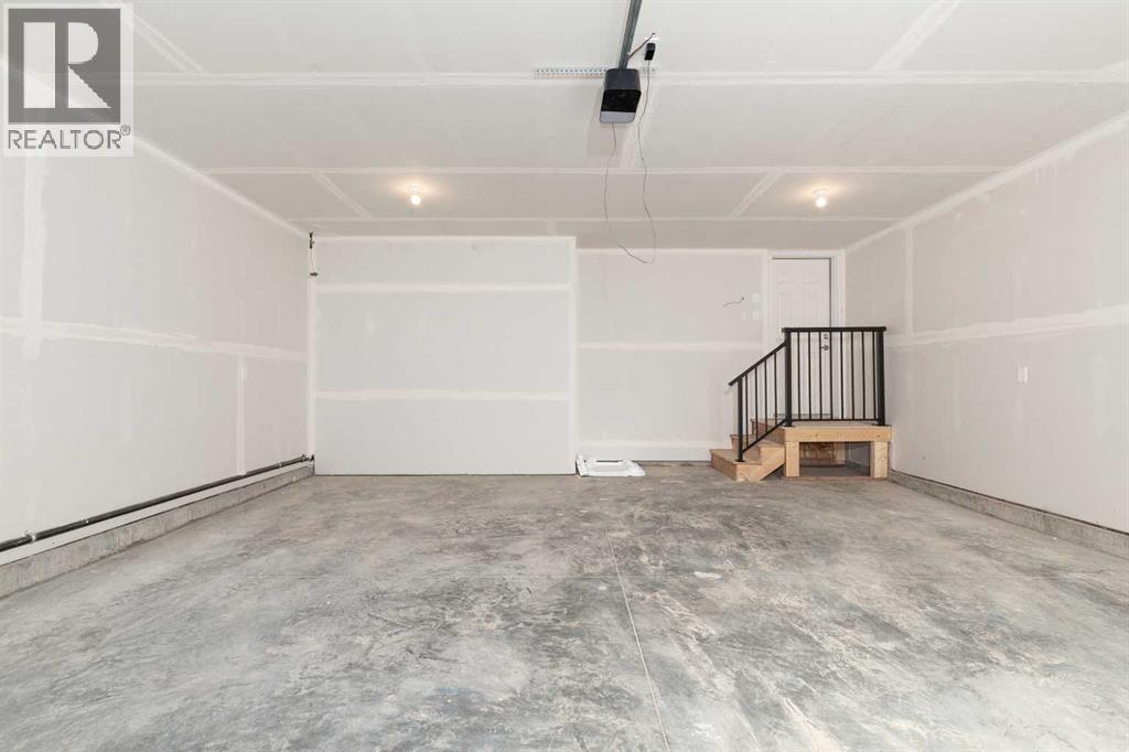561 Malahat Green W Property Photo 32