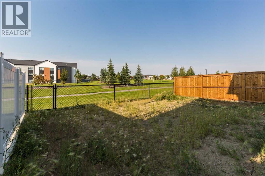 561 Malahat Green W Property Photo 36