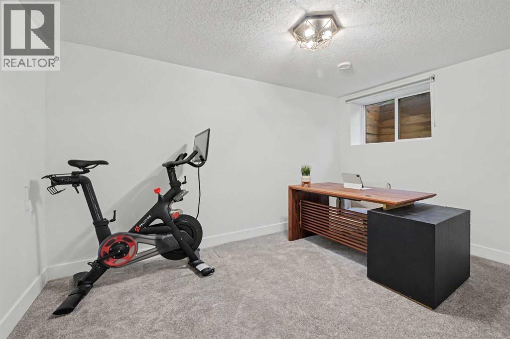 2615 Lougheed Drive Sw Property Photo 34