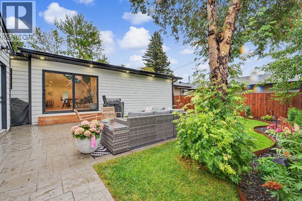 2615 Lougheed Drive Sw Property Photo 40