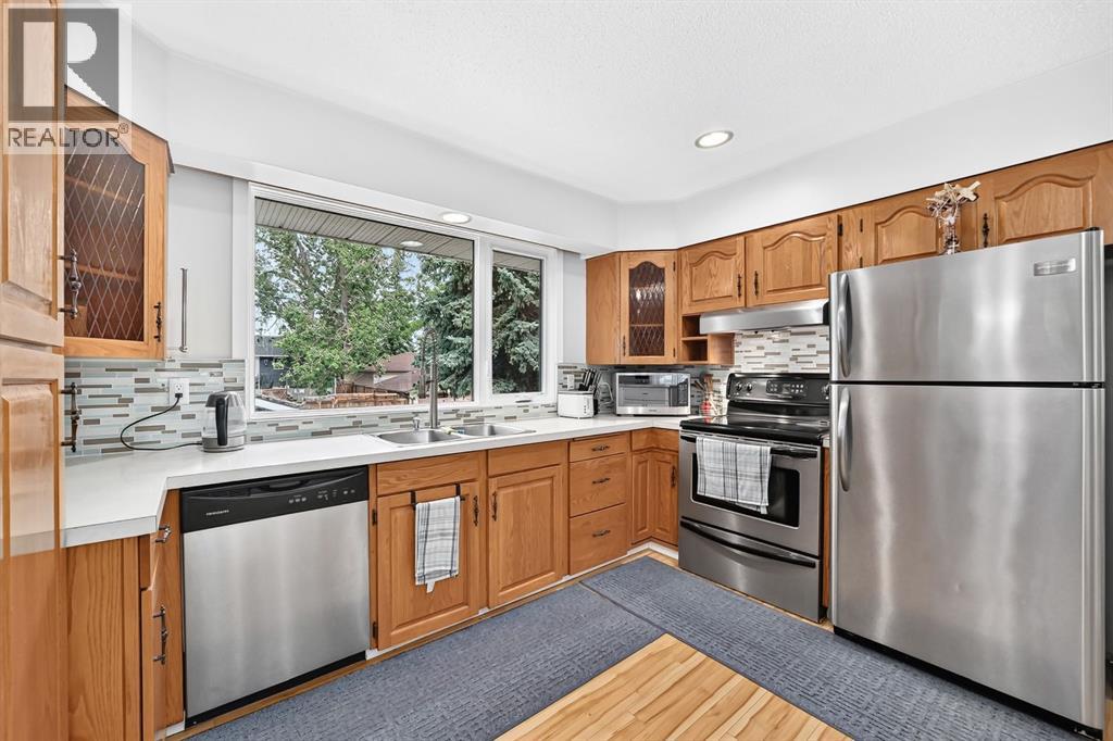 1008 Cantabrian Drive Sw Property Photo 3
