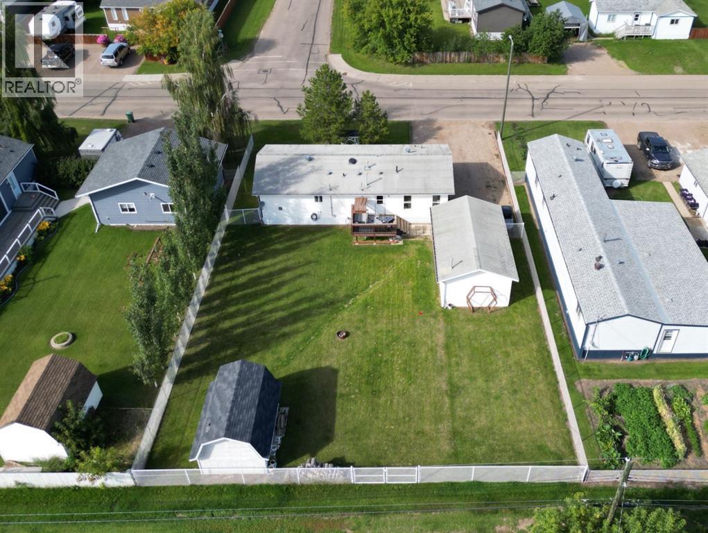 10629 101 Ave Property Photo 4