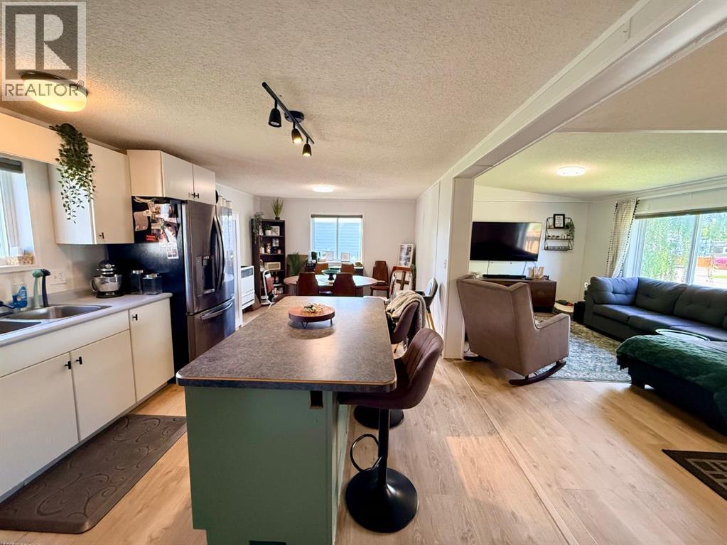 10629 101 Ave Property Photo 17