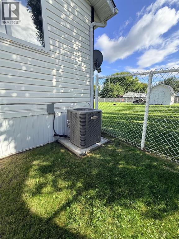 10629 101 Ave Property Photo 30