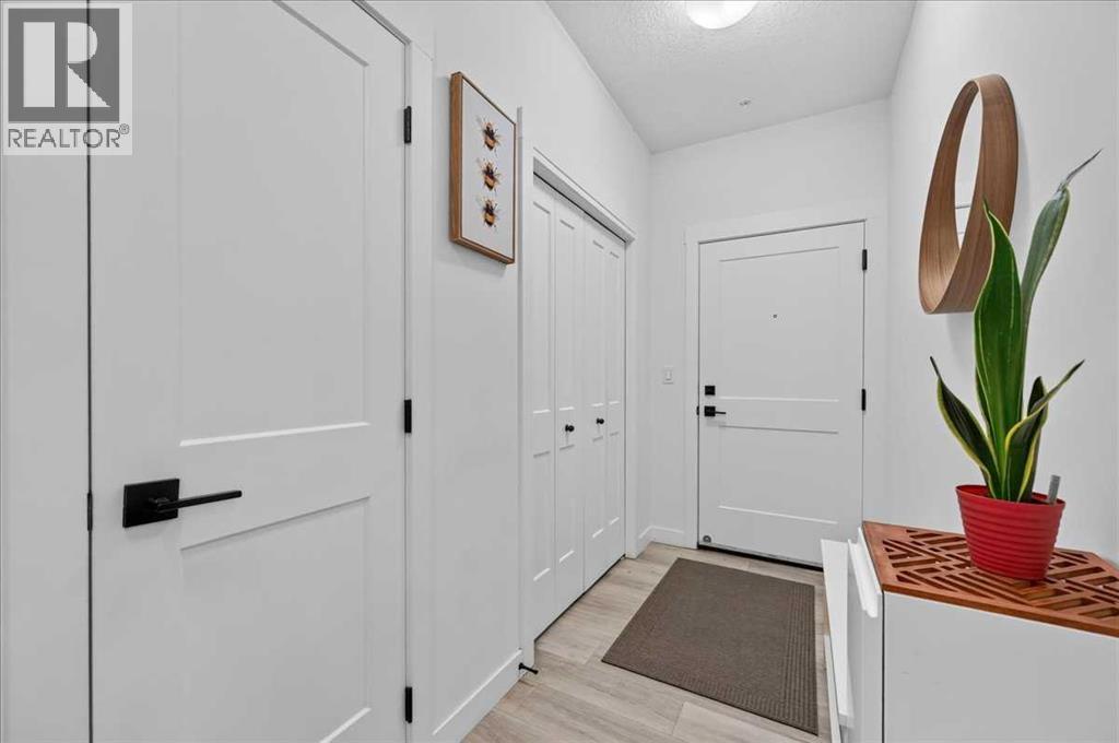 200 Seton Circle Southeast Property Photo 2