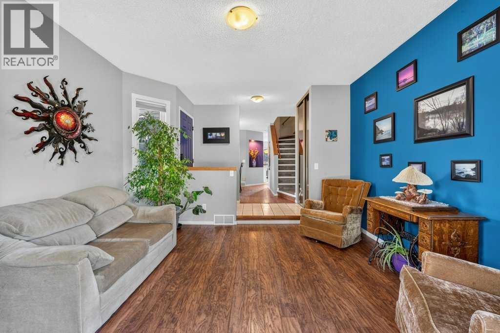 83 Millrise Crescent Sw Property Photo 6