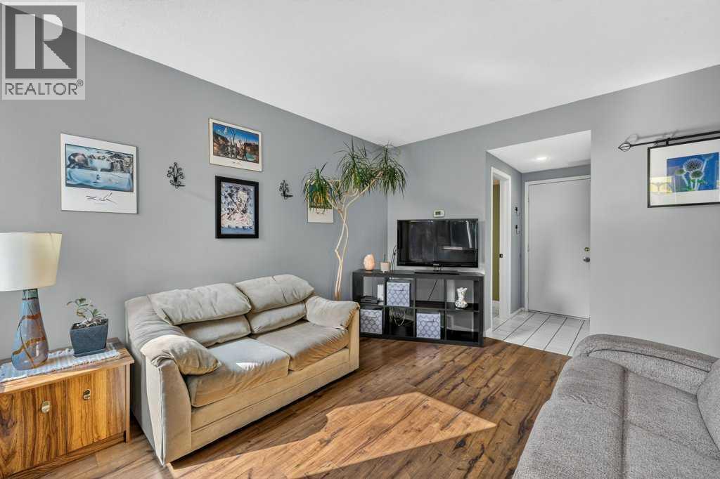 83 Millrise Crescent Sw Property Photo 9