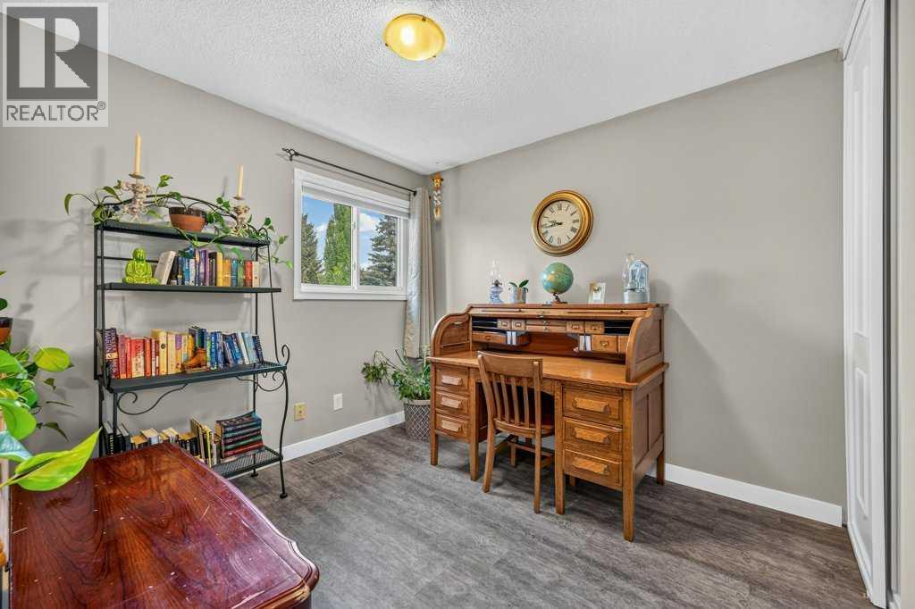 83 Millrise Crescent Sw Property Photo 22