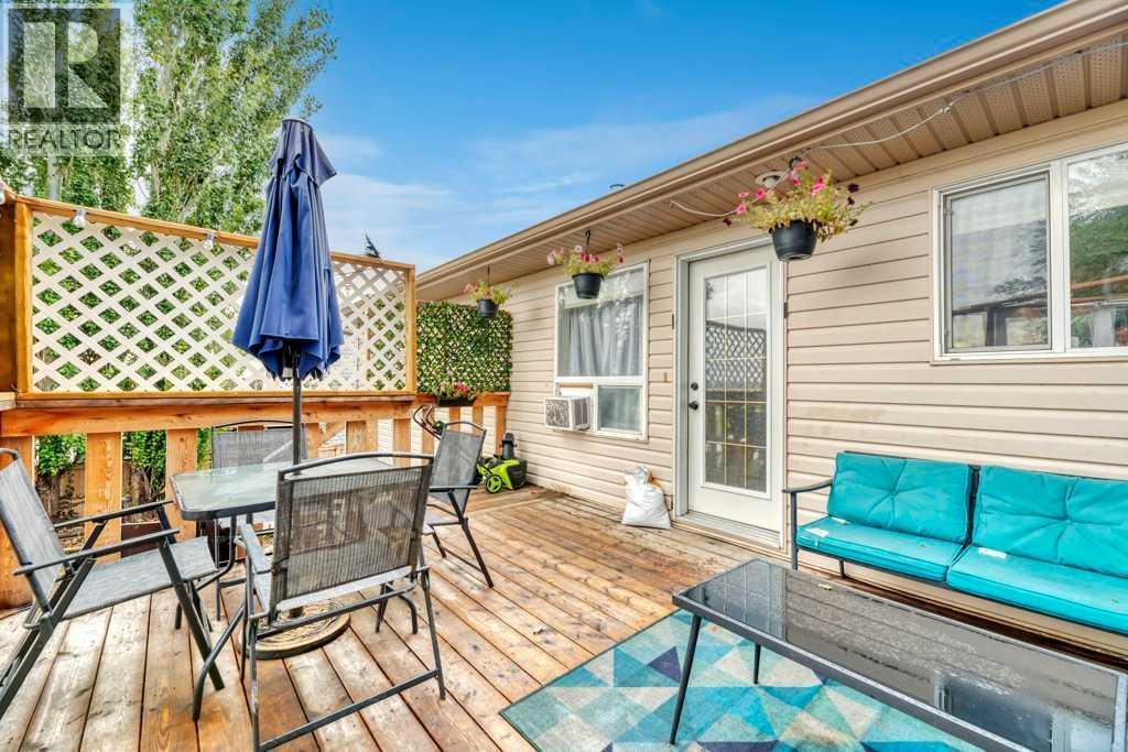 1907 Strathcona Terrace Property Photo 3
