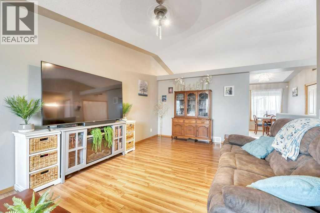 1907 Strathcona Terrace Property Photo 21
