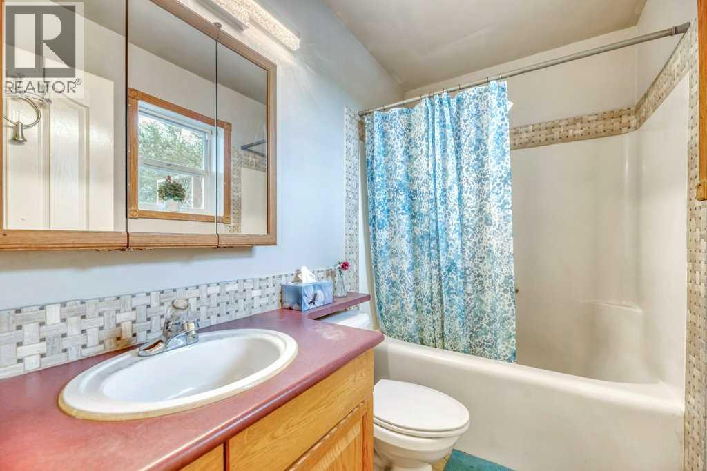 1907 Strathcona Terrace Property Photo 34