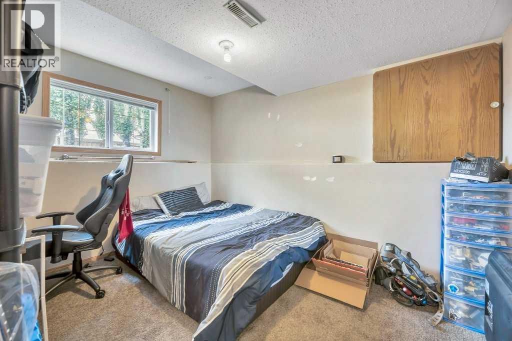 1907 Strathcona Terrace Property Photo 43