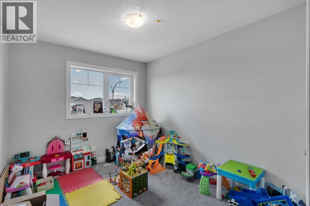 552 Redstone Drive Ne Property Photo 17