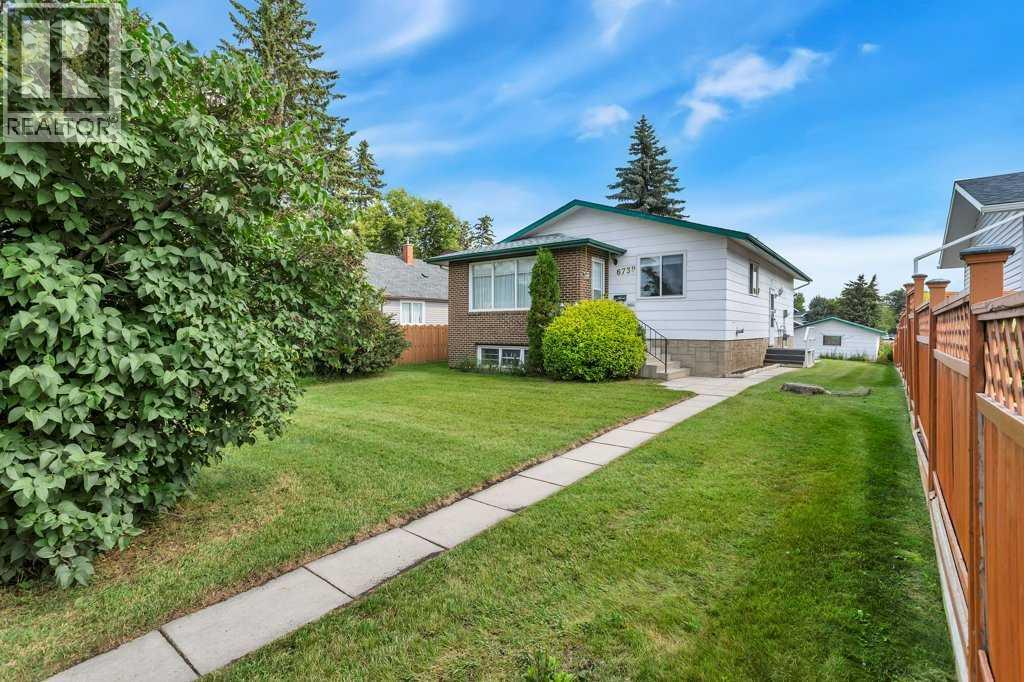 6739 59th Avenue Property Photo 1