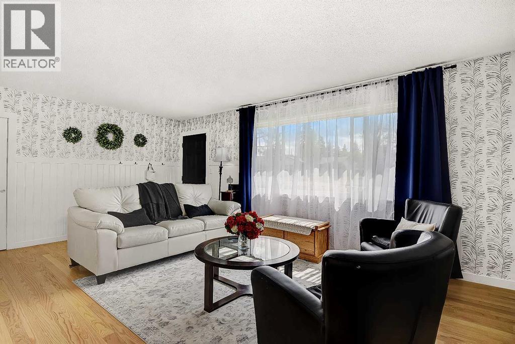 9622 108 Avenue Property Photo 6