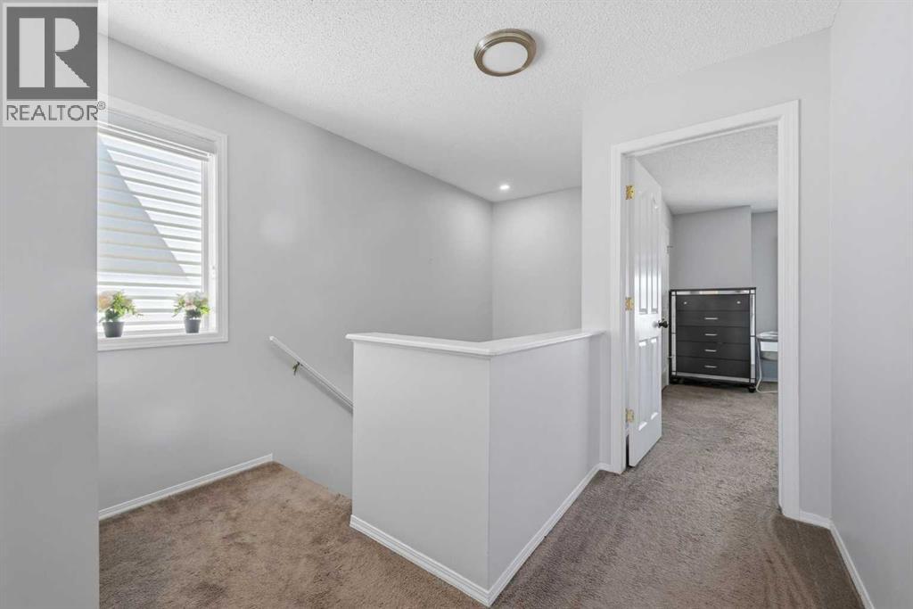 33 Saddlecrest Close Ne Property Photo 21