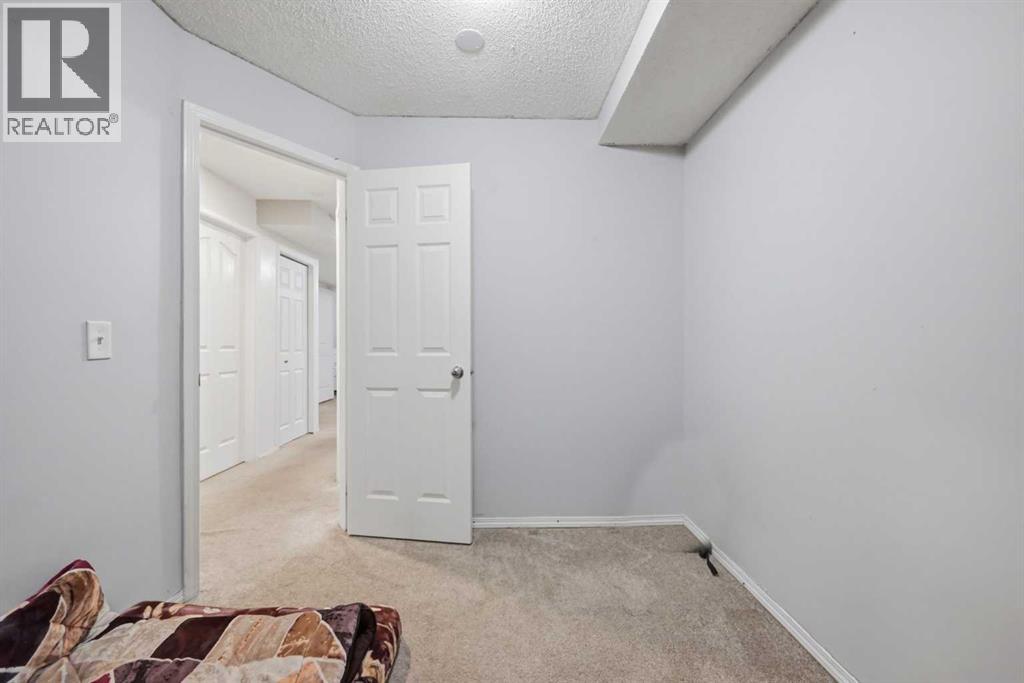 33 Saddlecrest Close Ne Property Photo 42