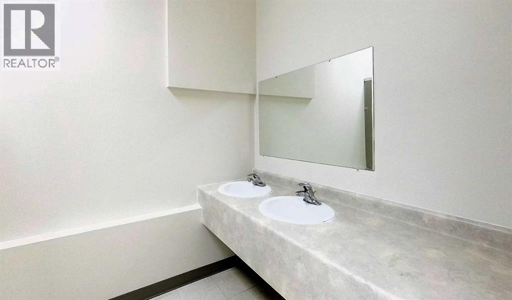 5025 1 Avenue Property Photo 47