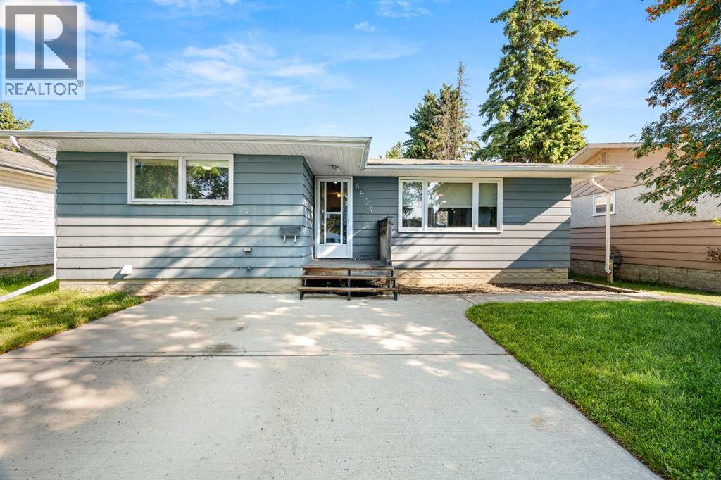 4804 38 Street Property Photo 4
