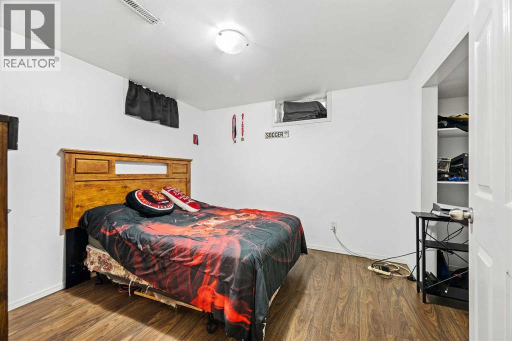 4804 38 Street Property Photo 22