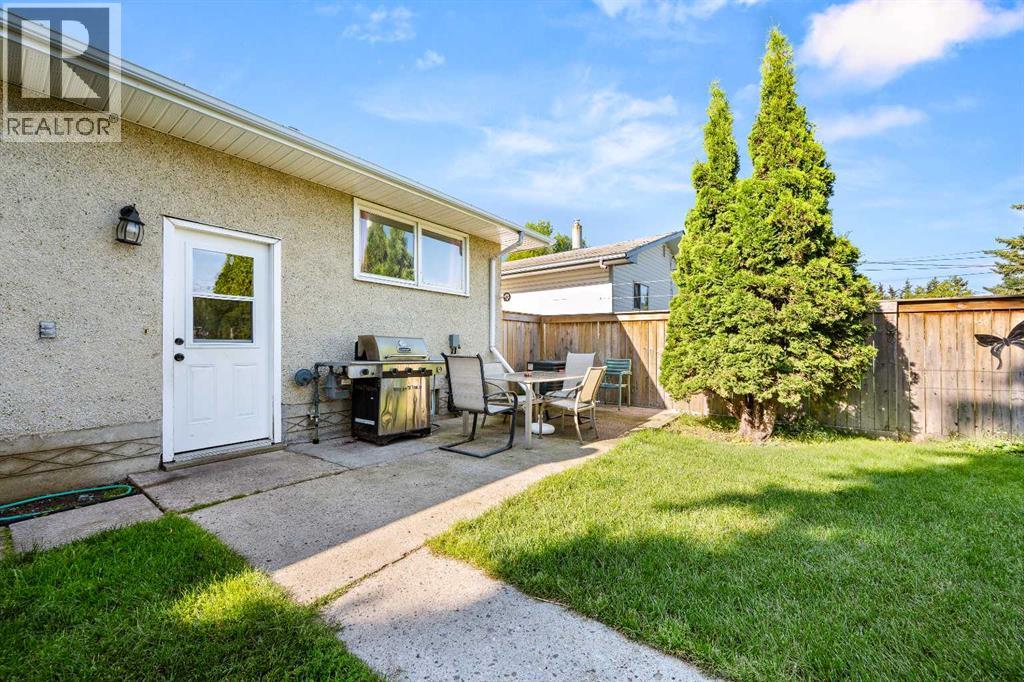 4804 38 Street Property Photo 24