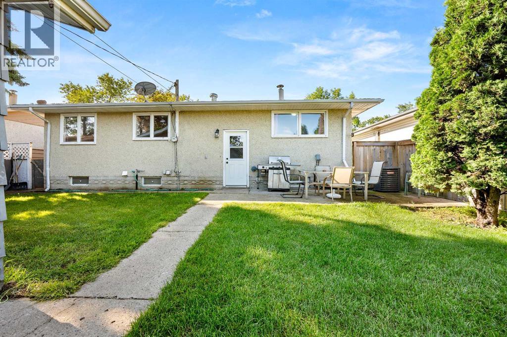 4804 38 Street Property Photo 25