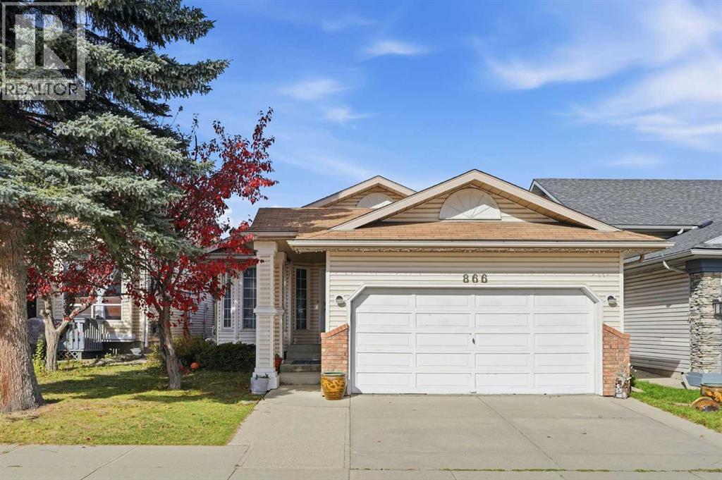 866 Applewood Drive SE Property Photo 1