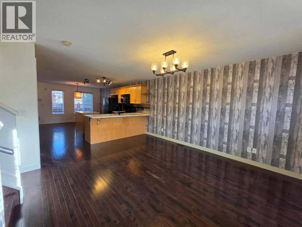 153 Rainbow Falls Manor W Property Photo 3