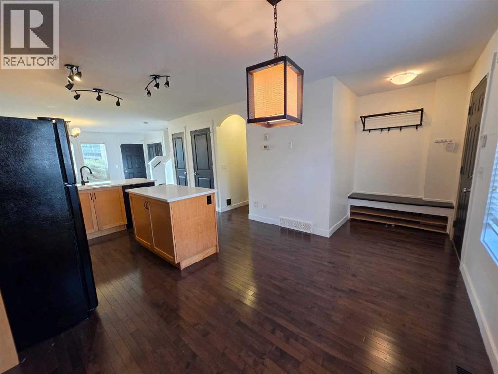 153 Rainbow Falls Manor W Property Photo 5