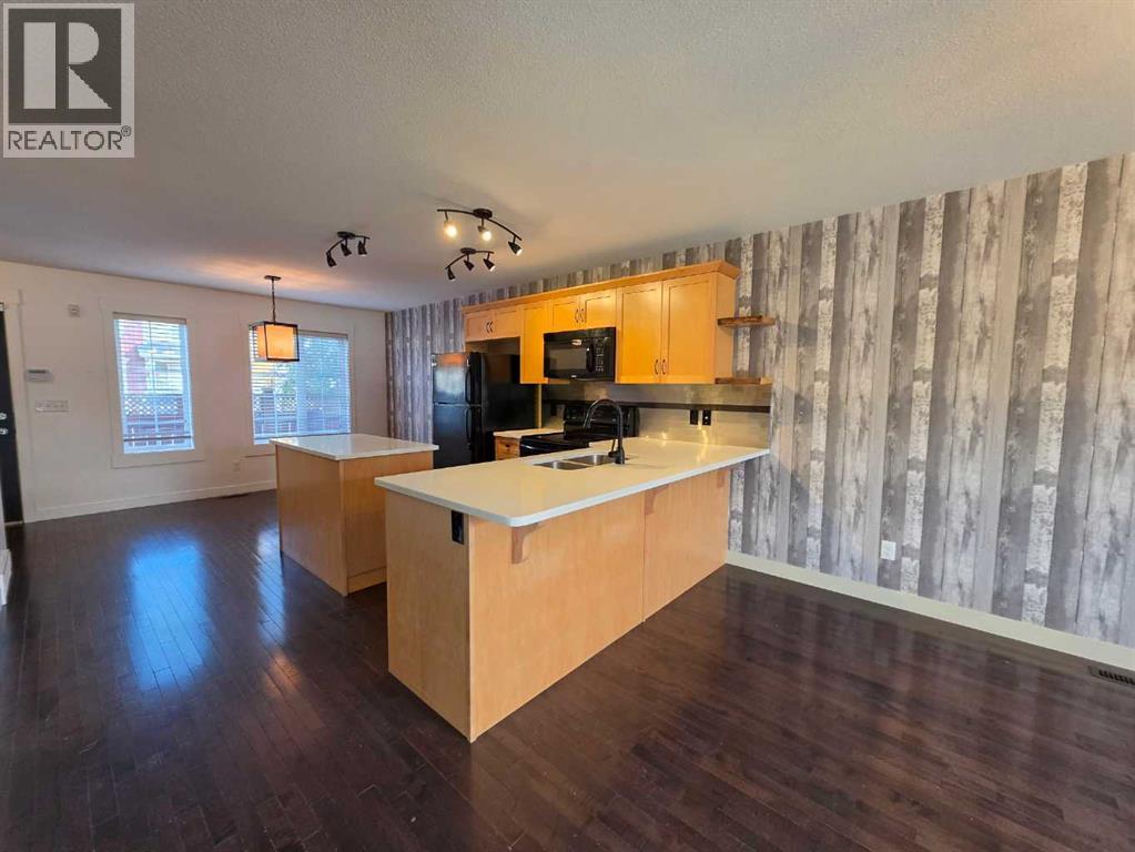 153 Rainbow Falls Manor W Property Photo 7