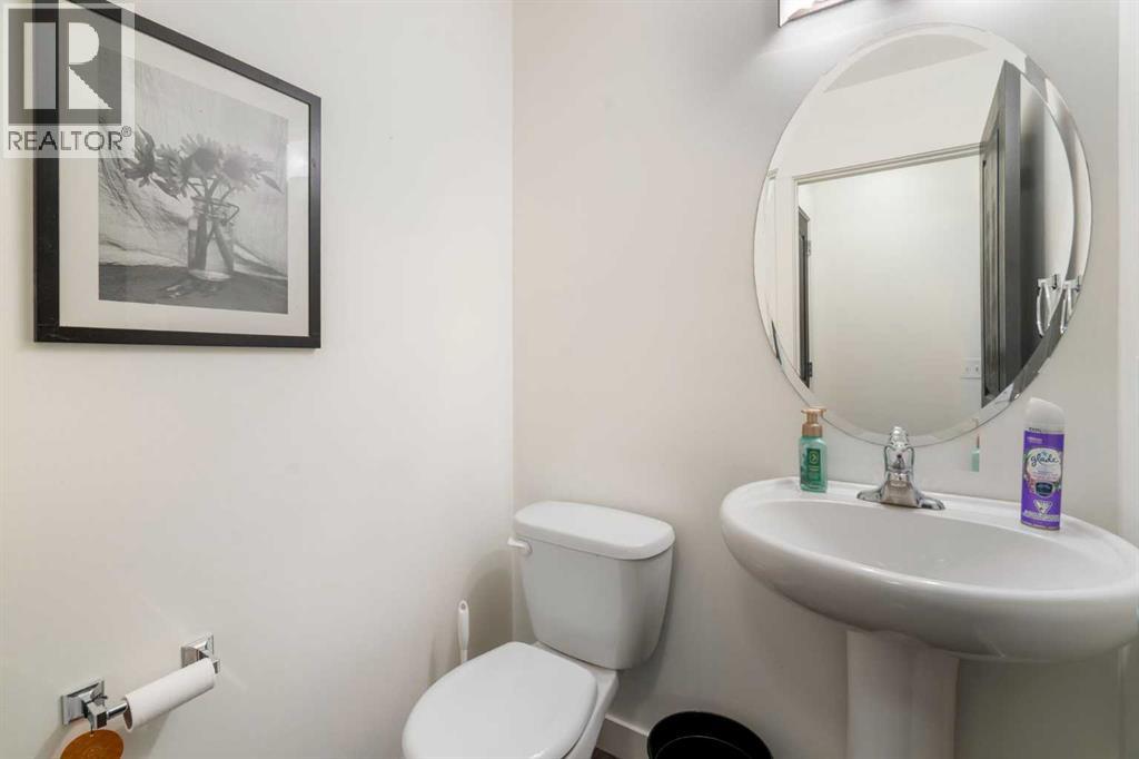 153 Rainbow Falls Manor W Property Photo 11