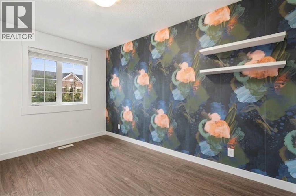 153 Rainbow Falls Manor W Property Photo 15