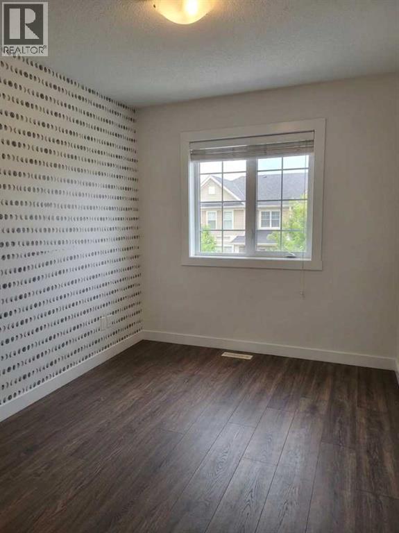153 Rainbow Falls Manor W Property Photo 19