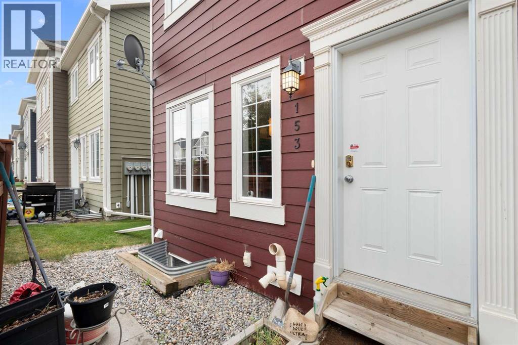 153 Rainbow Falls Manor W Property Photo 22