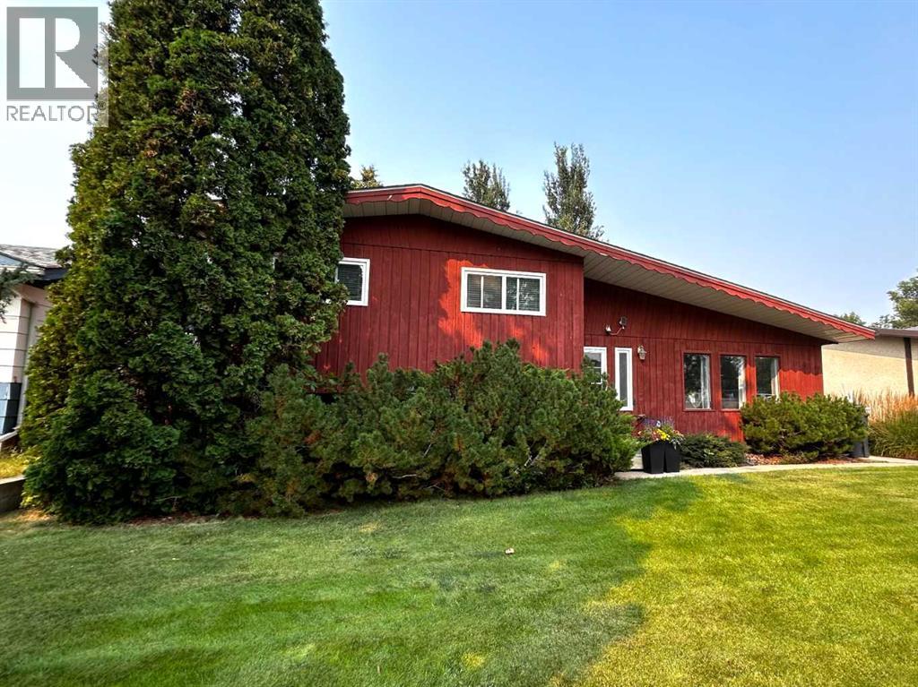 8 Louise Crescent