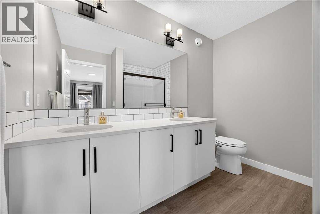 154 Masters Row Se Property Photo 28