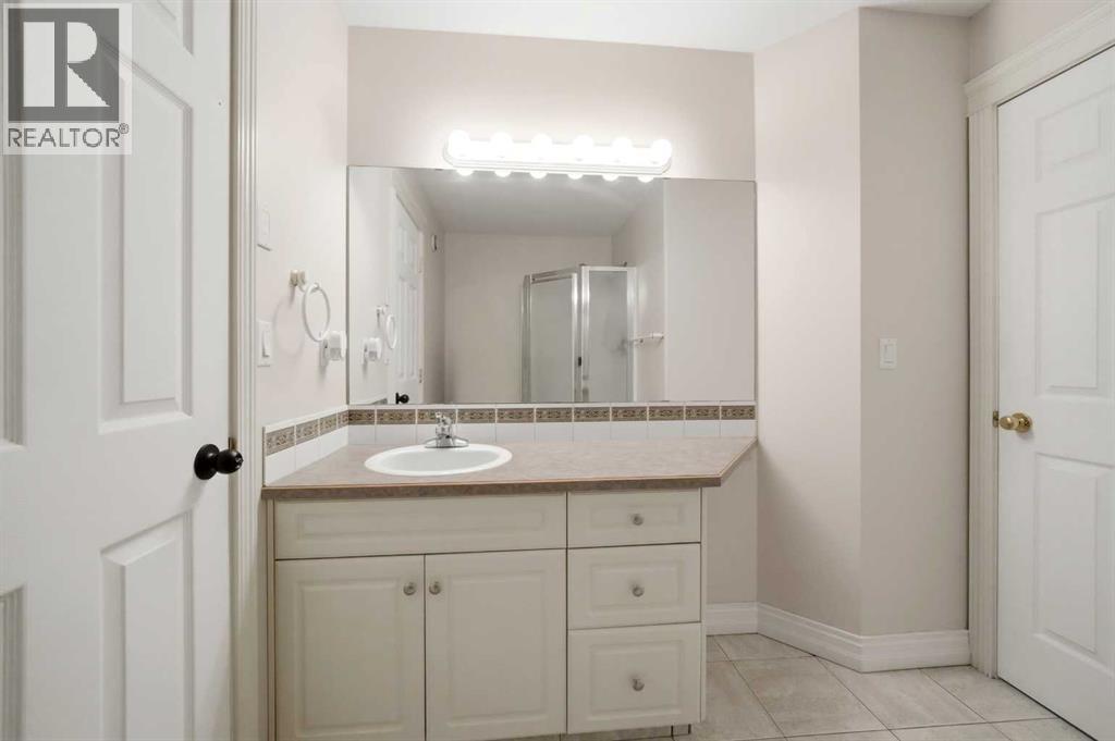 25 Ashmore Close Property Photo 26