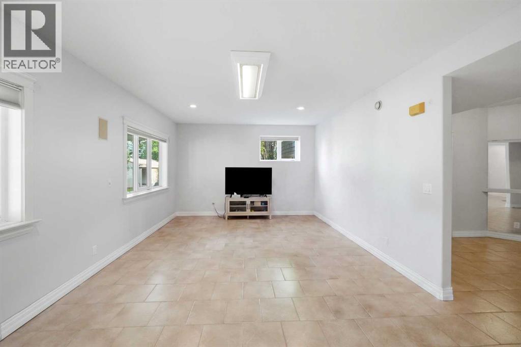 25 Ashmore Close Property Photo 30