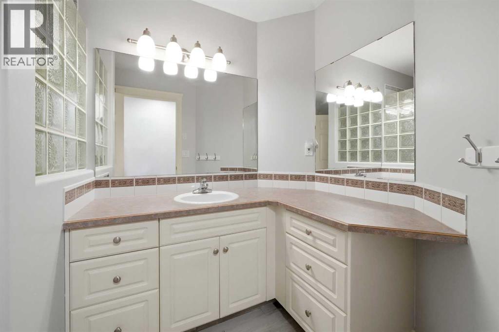 25 Ashmore Close Property Photo 35