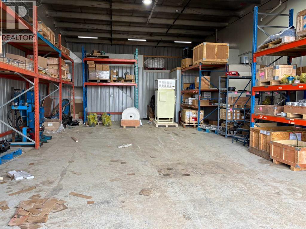 4201 52 Street Property Photo 10